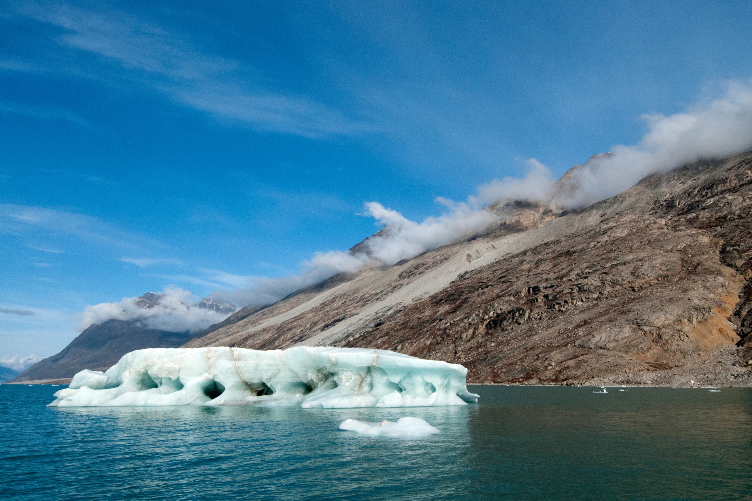 Alpefjord,_Northeast_Greenland_National_Park_(g)[1].webp